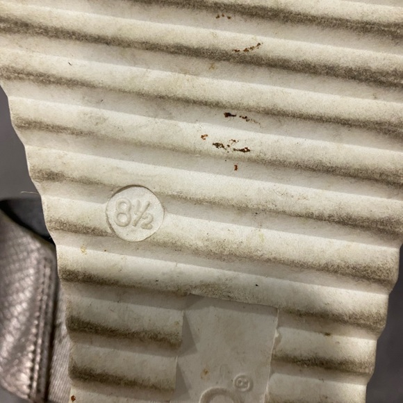 Platform sandals - Picture 3 of 3